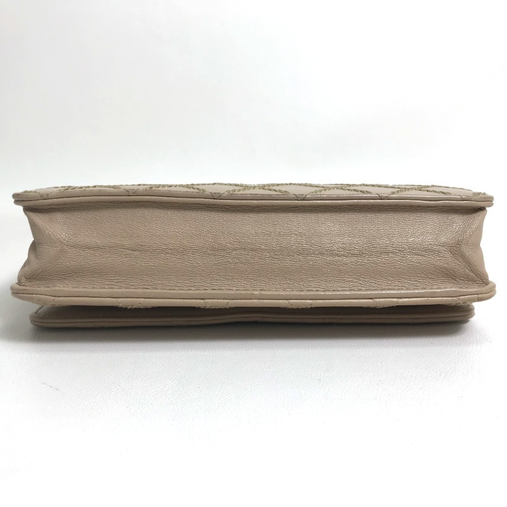 CHANEL Authentic Cream Wallet - Picture 4 of 16